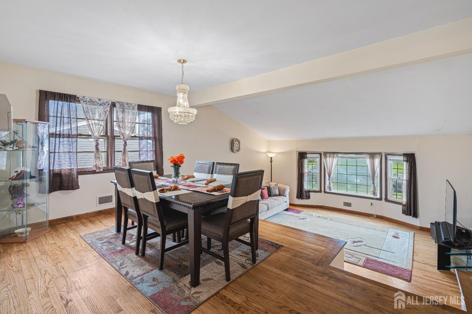 1208 Omaha Road North Brunswick, NJ 08902 - Photo 10 of 60 Gallery Image 10