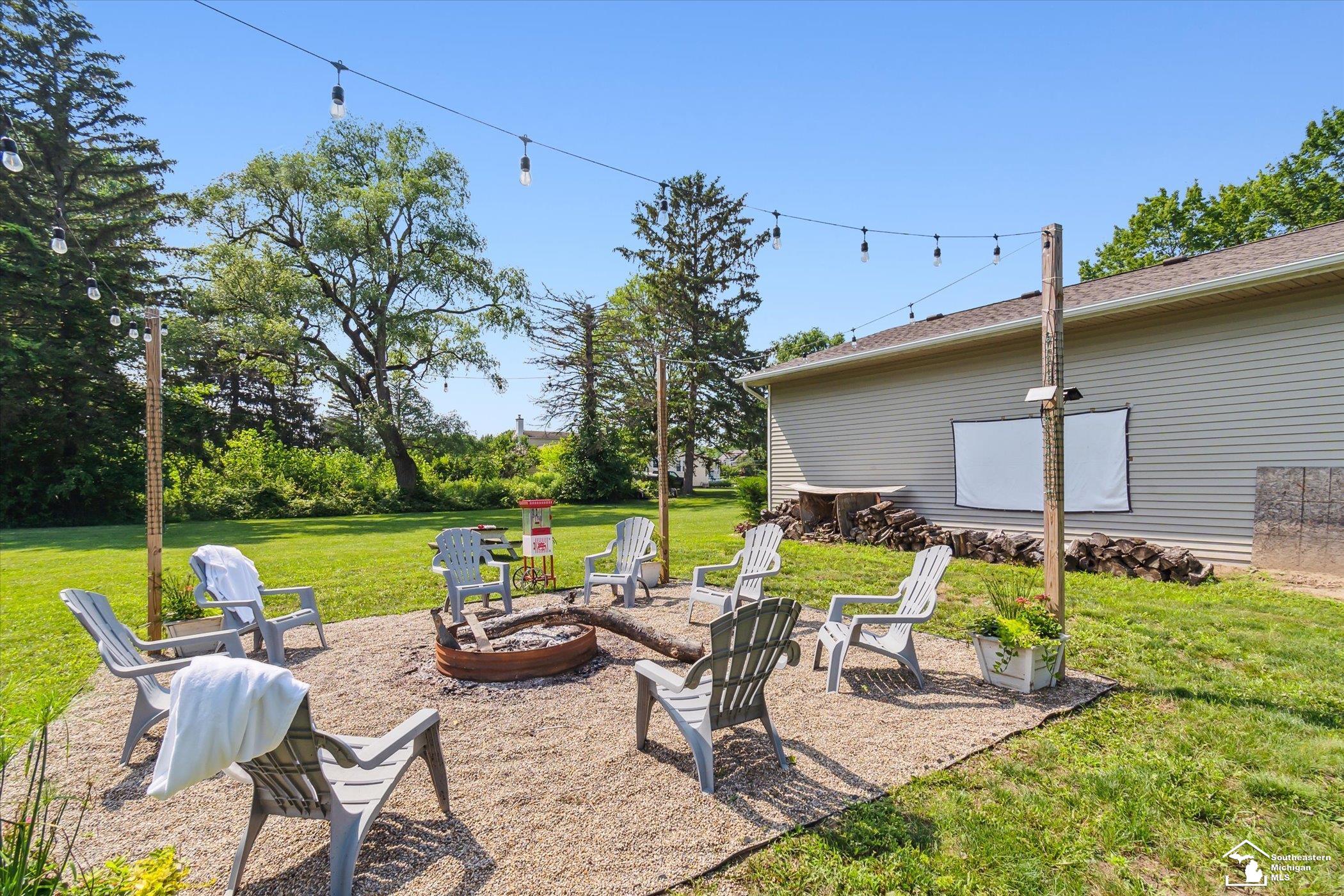 221 East Temperance Road Temperance, MI 48182 - Photo 49 of 66 50114157-48.JPG
