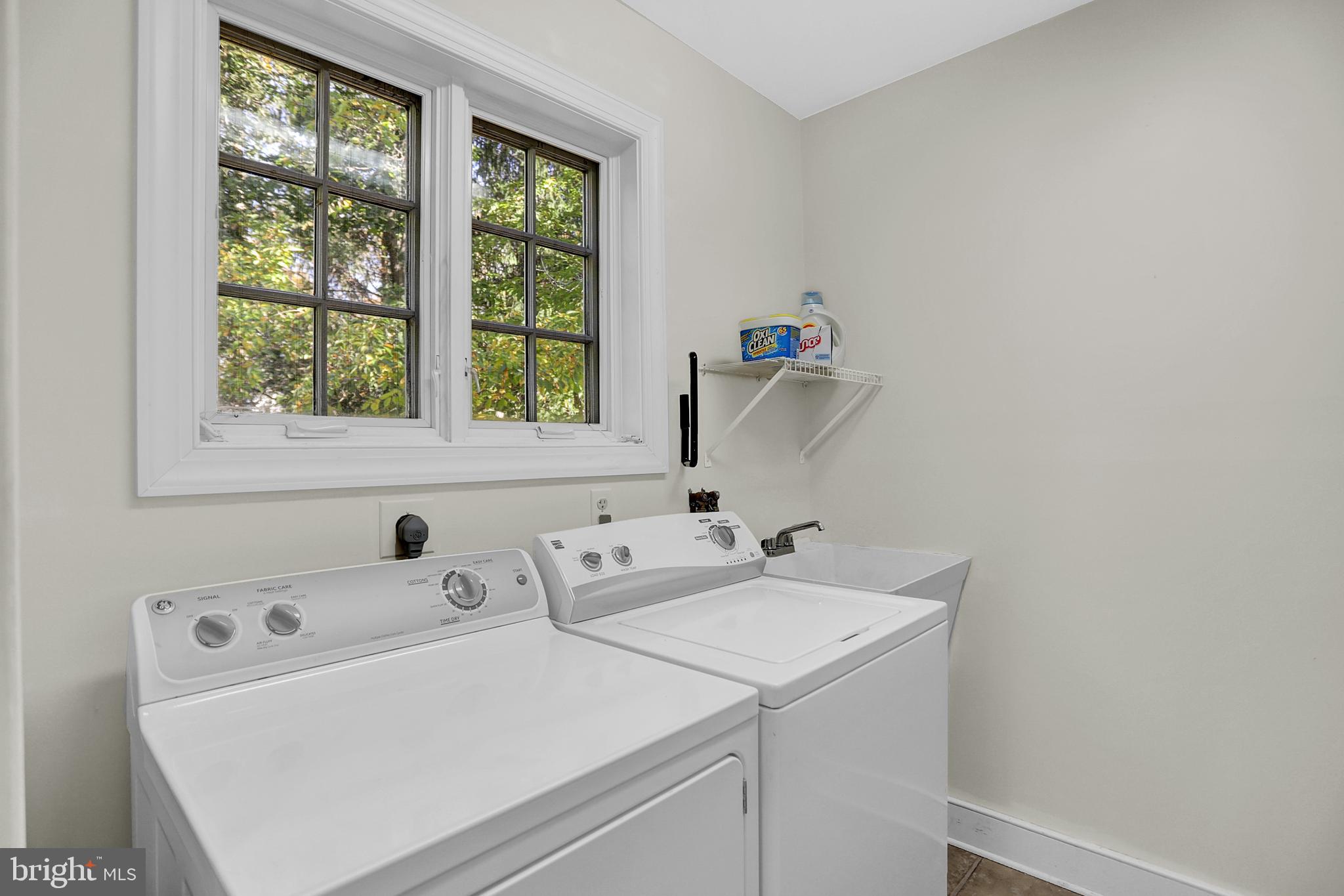 10619 Candlewick Road Stevenson, MD 21153 - Photo 35 of 39 Main Level Laundry