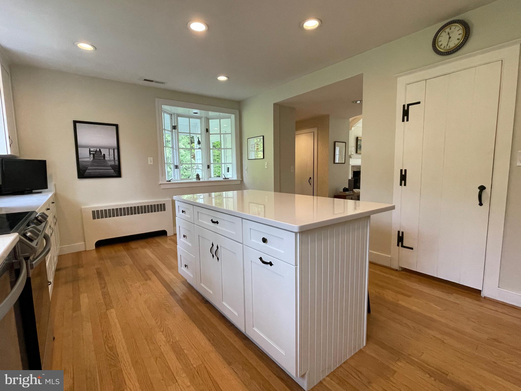 10619 Candlewick Road Stevenson, MD 21153 - Photo 7 of 39 Quartz Top Island with Storage
