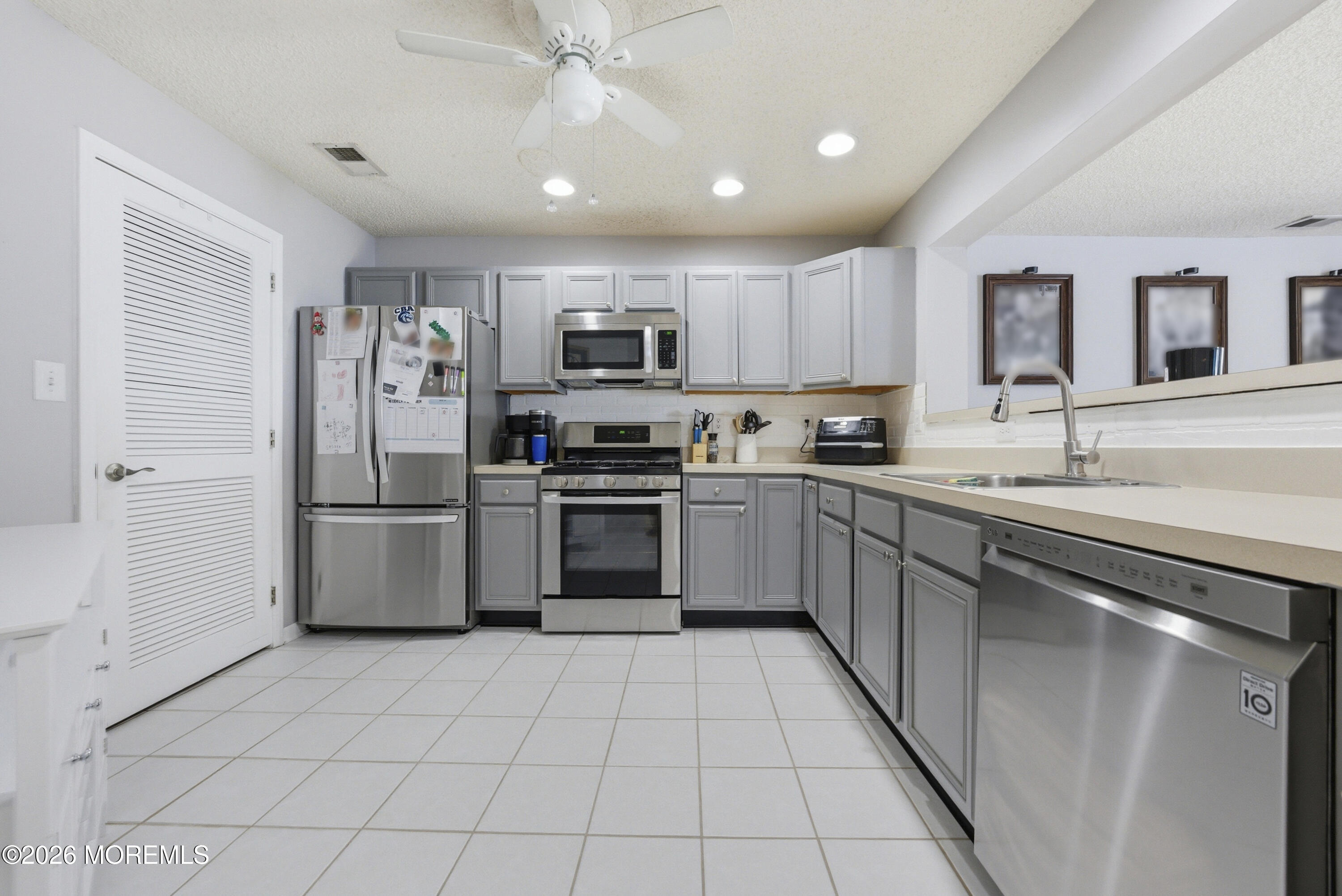98 Watson Court Howell, NJ 07731 - Photo 5 of 16 15-print-DSC06286