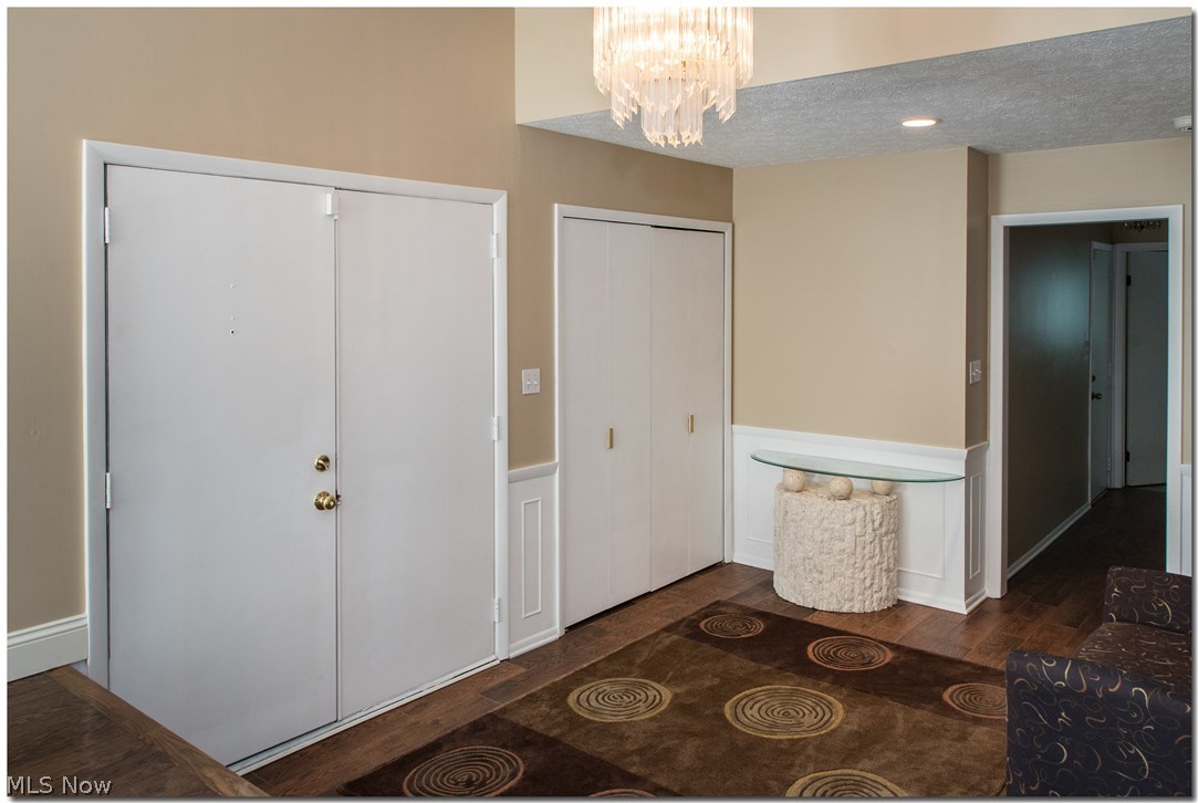 1036 Brainard Road Cleveland, OH 44143 - Photo 3 of 34