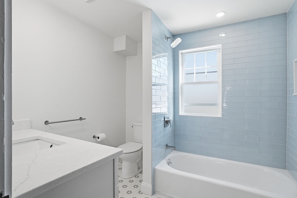 28 Brook Road Quincy, MA 02169 - Photo 21 of 38