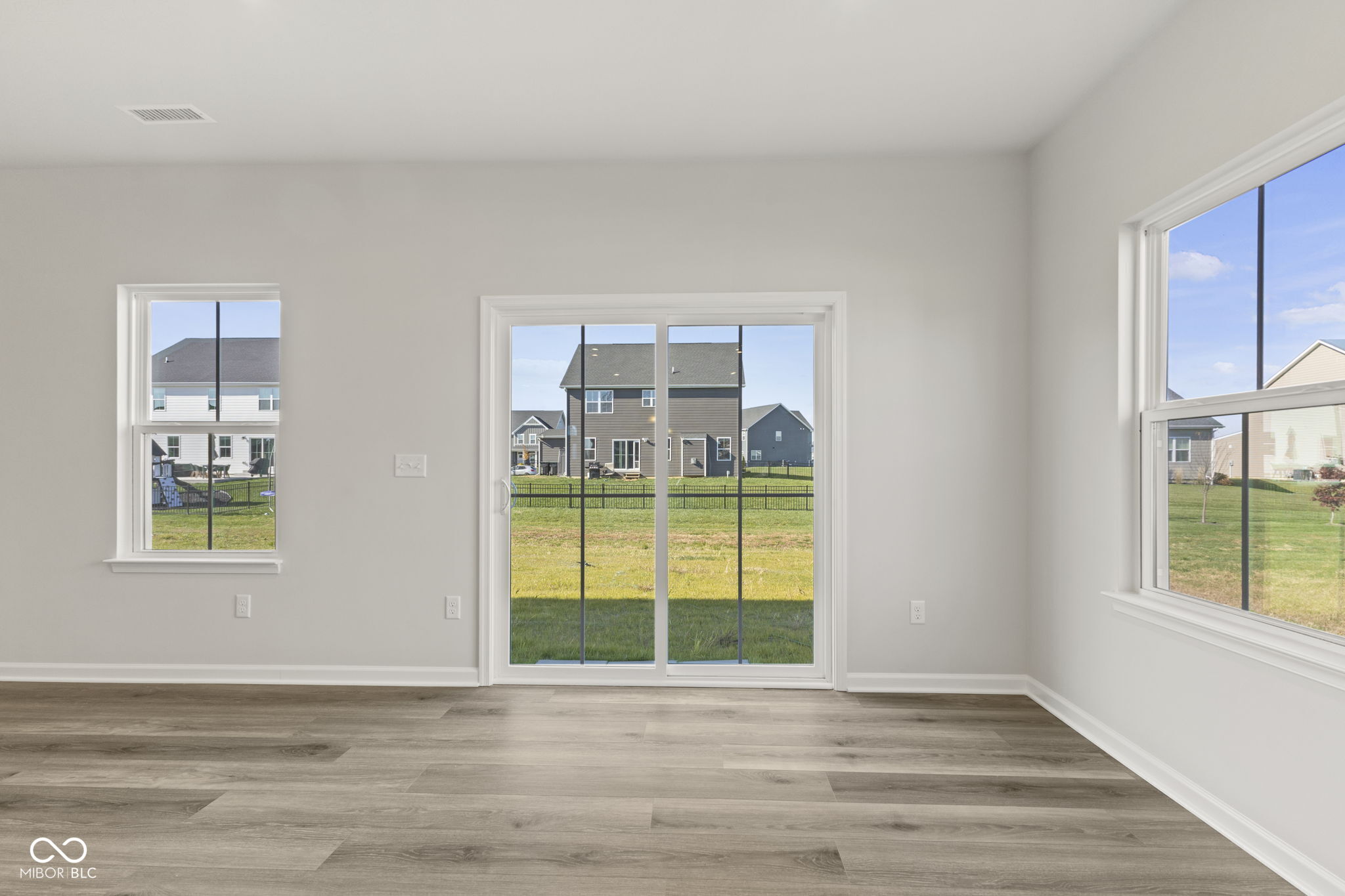 272 McNair Road Whiteland, IN 46184 - Photo 11 of 40