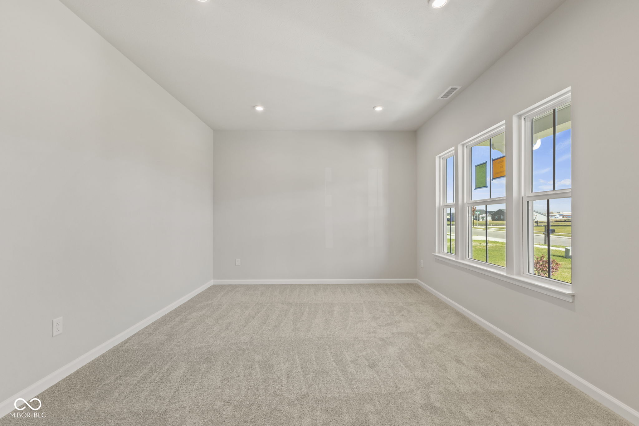 272 McNair Road Whiteland, IN 46184 - Photo 5 of 40