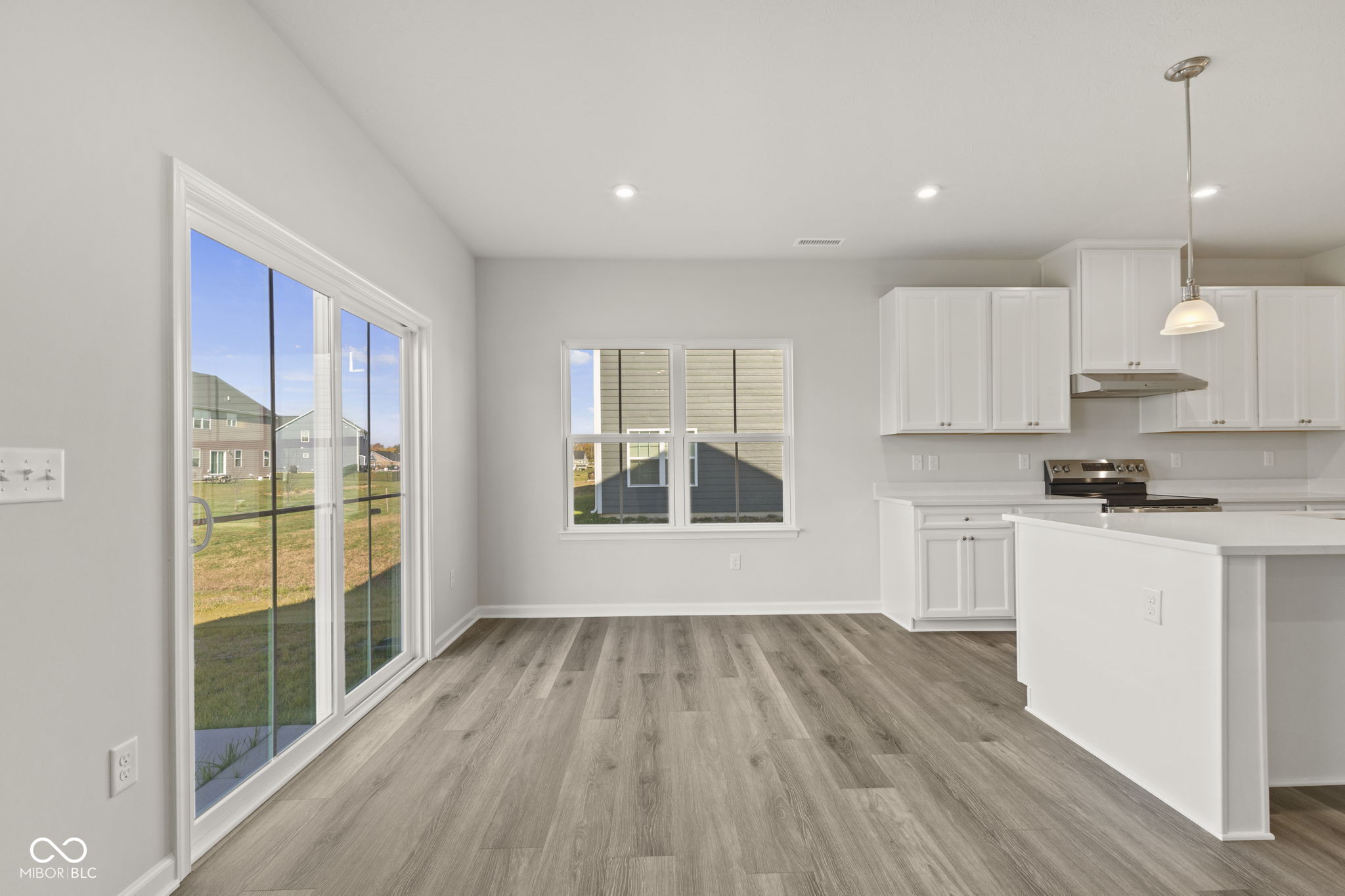 272 McNair Road Whiteland, IN 46184 - Photo 10 of 40