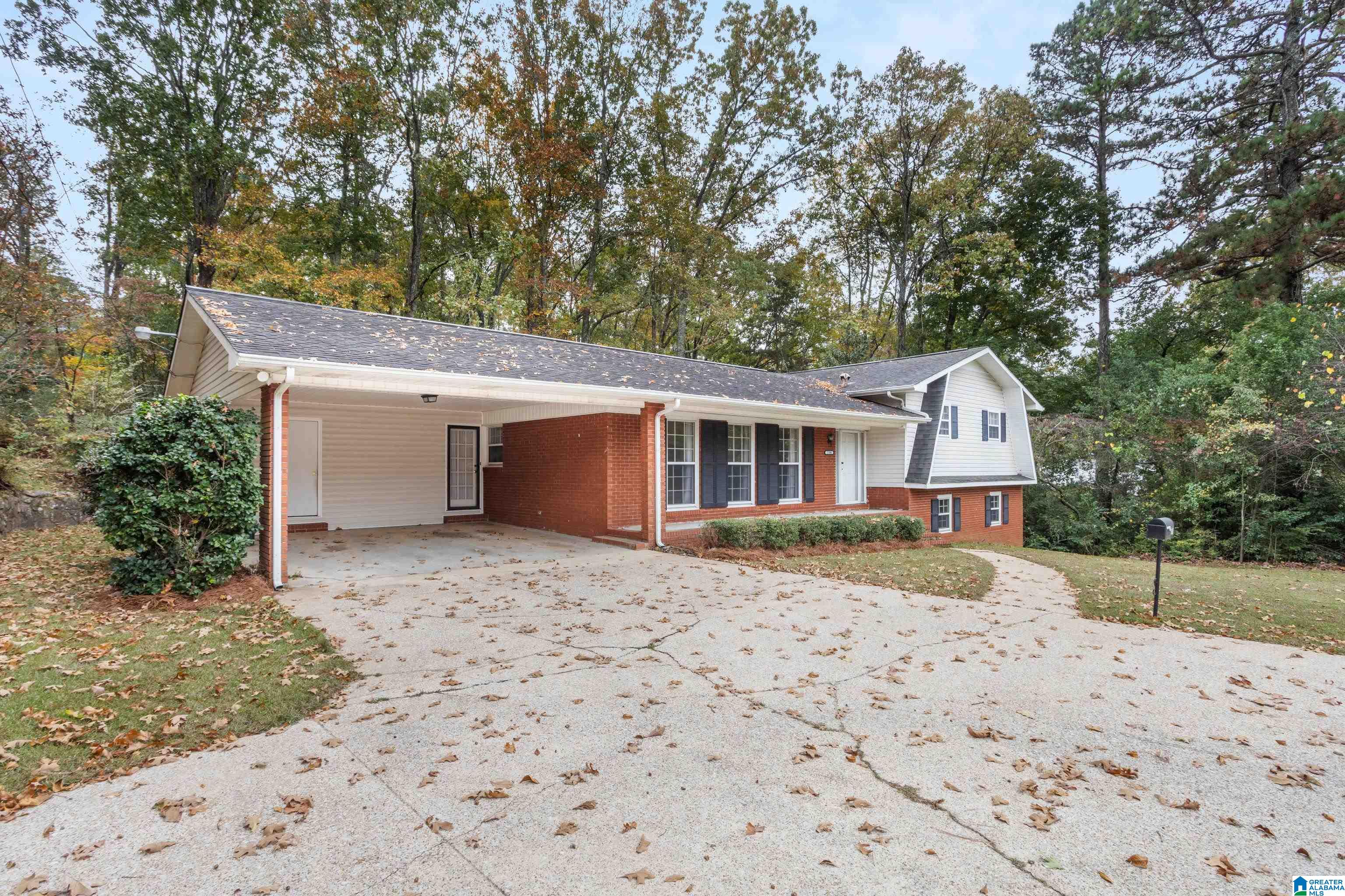 2104 Henry Road Anniston, AL 36207 - Photo 3 of 44
