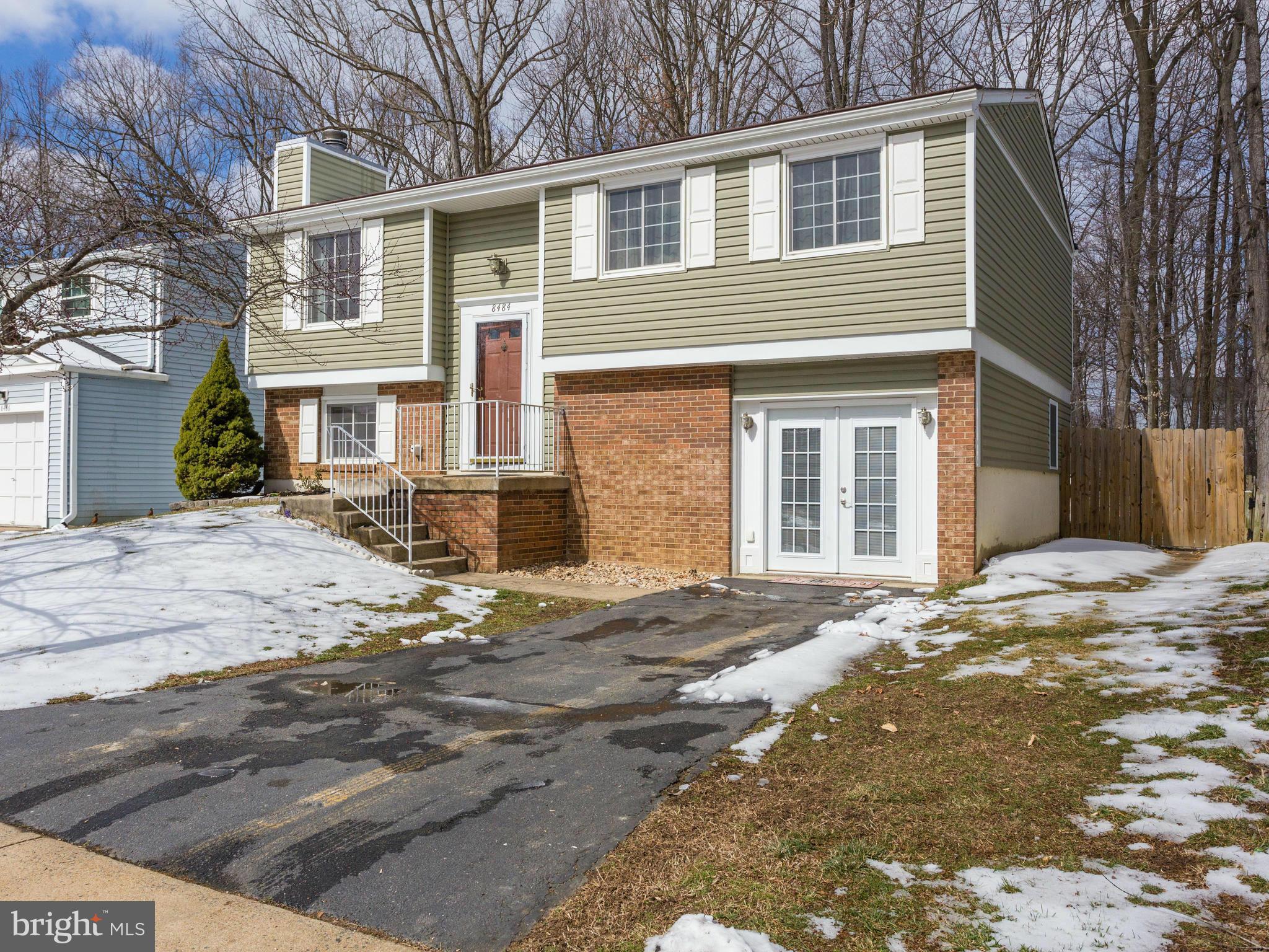 8484 Magic Tree Court Springfield, VA 22153 - Photo 2 of 30 Exterior (Front)