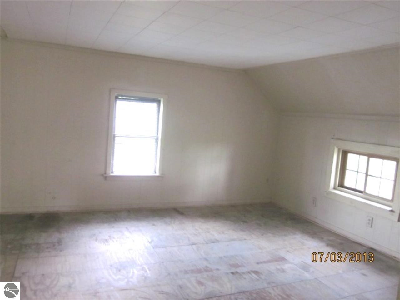 9322 North Wisner Road Breckenridge, MI 48615 - Photo 12 of 18 1749822-11.JPG