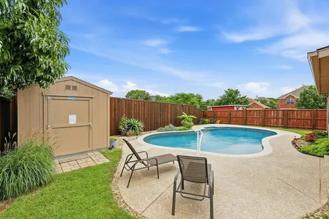 $427,000 | 7301 Sunburst Trail, Denton, TX 76210