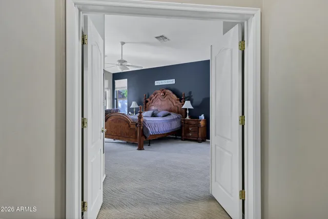 a view of livingroom with furniture