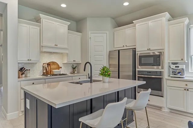 $409,700 | 636 Sand Branch Drive, Conroe, TX 77304