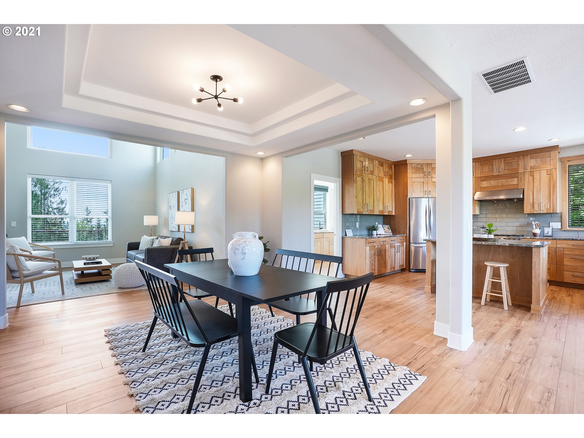 17013 Northwest Johnson Road Hillsboro, OR 97124 - Photo 11 of 32 Gallery Image 11