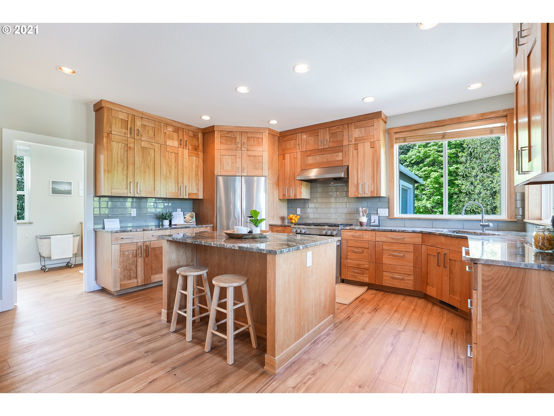 17013 Northwest Johnson Road Hillsboro, OR 97124 - Photo 12 of 32 Gallery Image 12