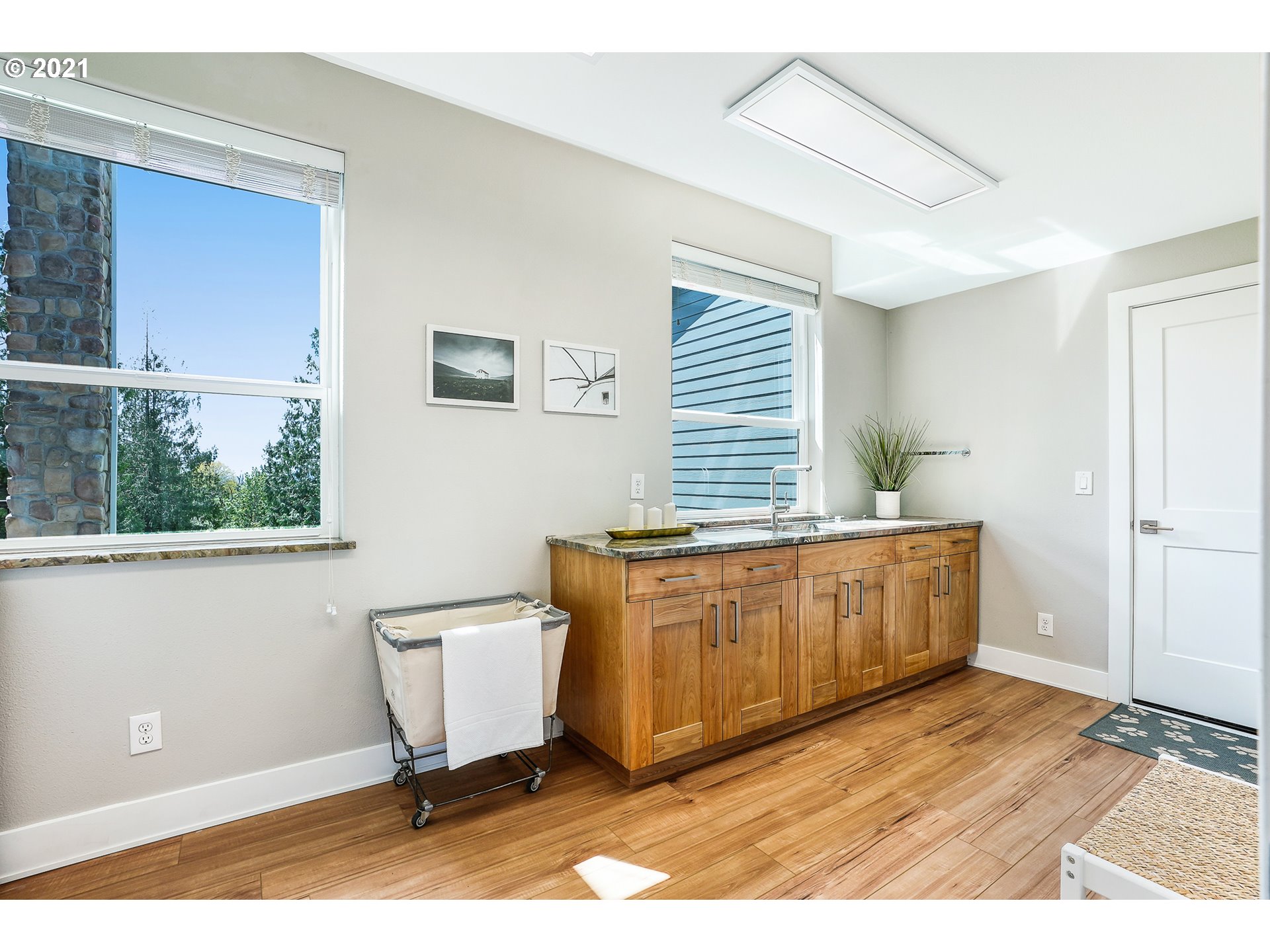 17013 Northwest Johnson Road Hillsboro, OR 97124 - Photo 15 of 32 Gallery Image 15