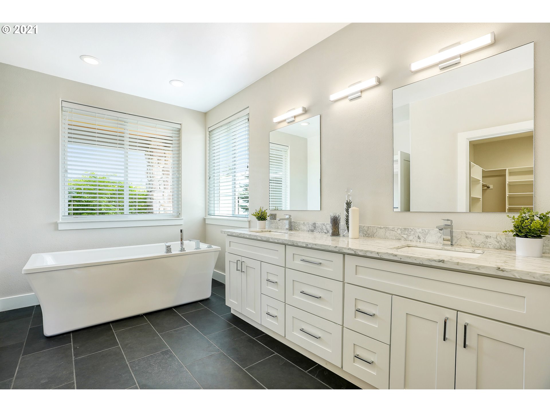 17013 Northwest Johnson Road Hillsboro, OR 97124 - Photo 20 of 32 Gallery Image 20