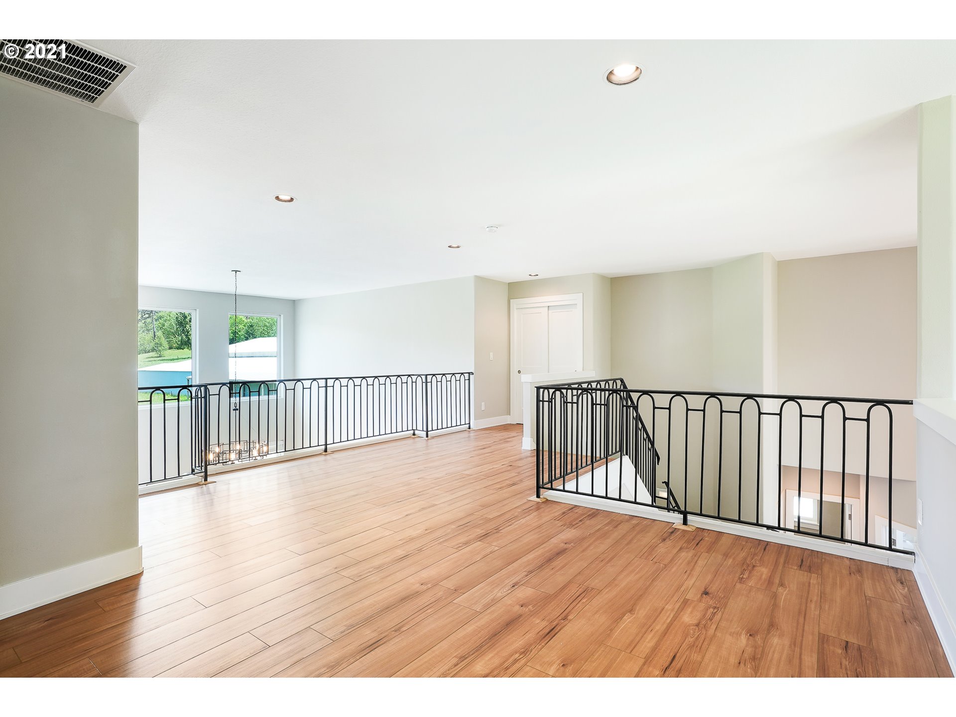 17013 Northwest Johnson Road Hillsboro, OR 97124 - Photo 25 of 32 Gallery Image 25