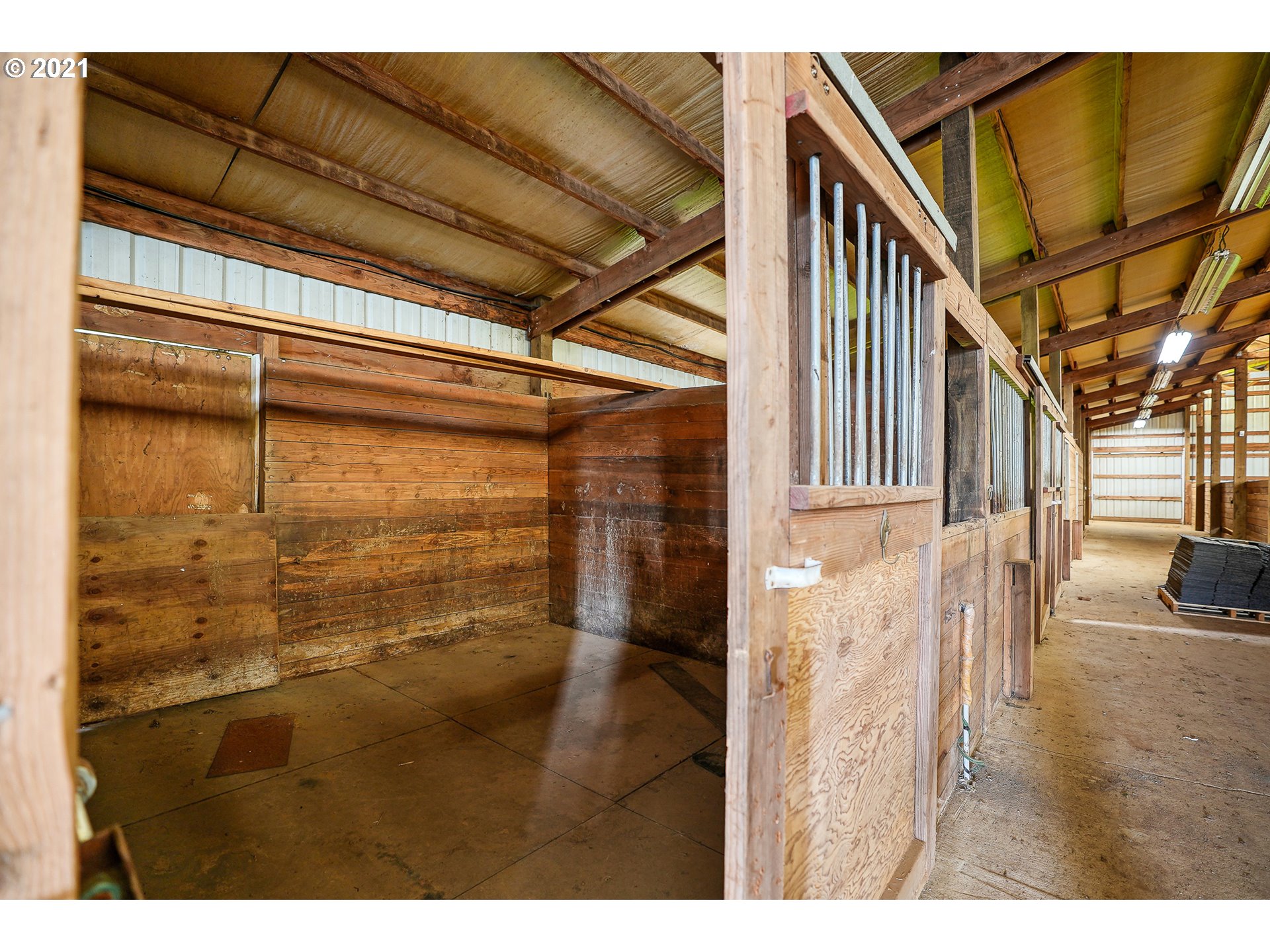 17013 Northwest Johnson Road Hillsboro, OR 97124 - Photo 27 of 32 Gallery Image 27