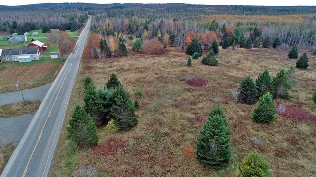 $66,900 | Lot 18 U.S. Rte 2, Newport, ME 04953