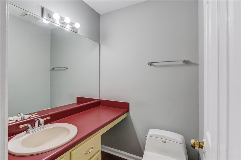 3311 Crossgate Court Loganville, GA 30052 - Photo 18 of 41