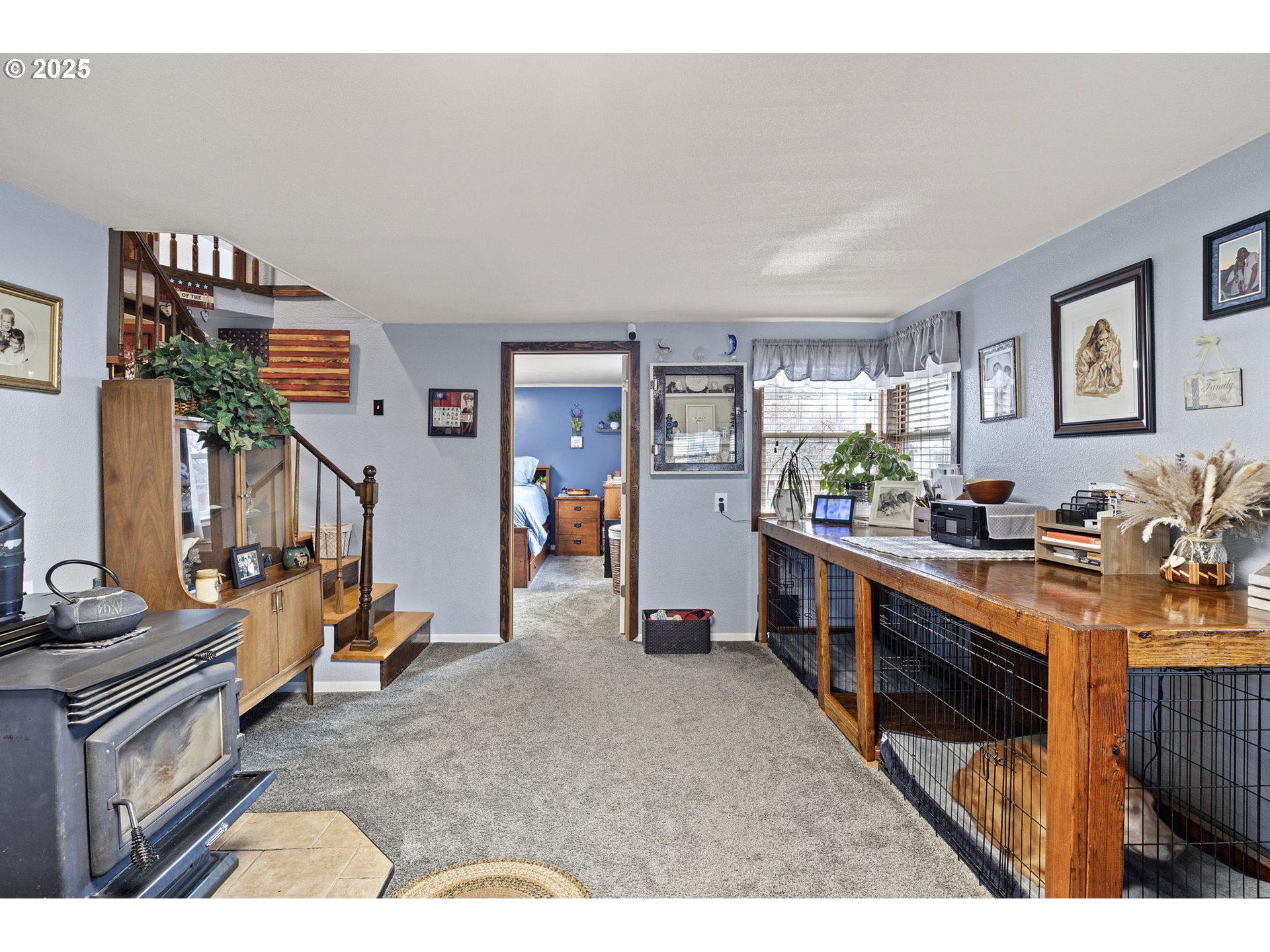 252 Alder Street Yoncalla, OR 97499 - Photo 17 of 47 a view of living room filled with furniture and window