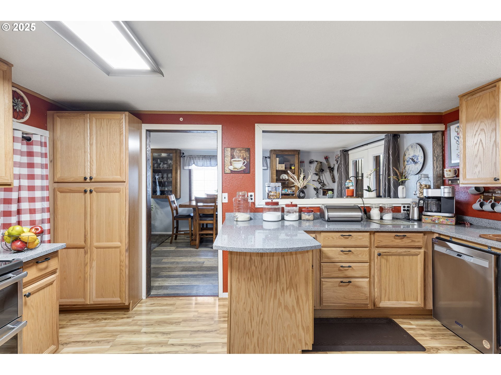 252 Alder Street Yoncalla, OR 97499 - Photo 21 of 47 a kitchen with stainless steel appliances granite countertop a refrigerator and a sink