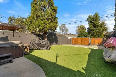 $1,249,988 | 6514 Coldwater Canyon Avenue, North Hollywood, CA 91606
