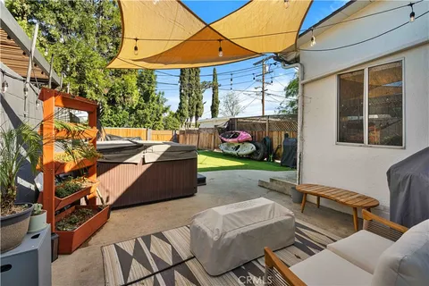 $1,249,988 | 6514 Coldwater Canyon Avenue, North Hollywood, CA 91606