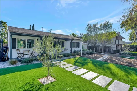 $1,249,988 | 6514 Coldwater Canyon Avenue, North Hollywood, CA 91606
