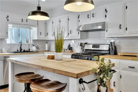 $1,249,988 | 6514 Coldwater Canyon Avenue, North Hollywood, CA 91606