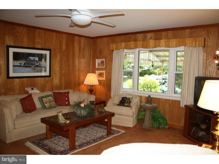 321 Sandy Bank Road Media, PA 19063 - Photo 5 of 21 Family Room