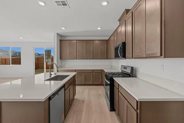 $514,990 | 905 Zennor Place, Patterson, CA 95363