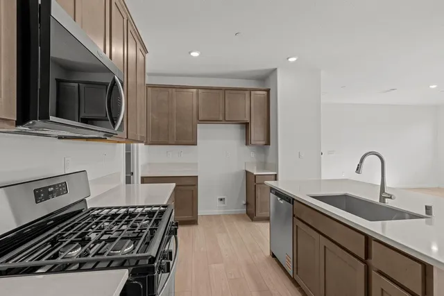 $514,990 | 905 Zennor Place, Patterson, CA 95363