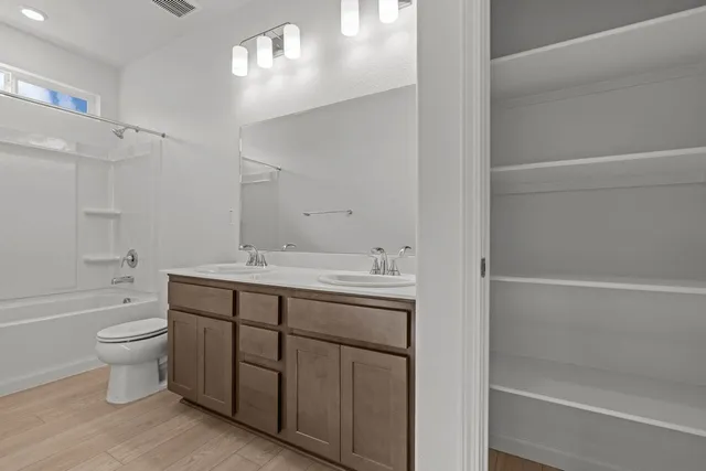 $514,990 | 905 Zennor Place, Patterson, CA 95363