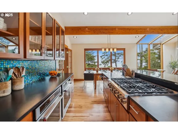 $1,899,000 | 79519 Ray Brown Road, Arch Cape, OR 97102