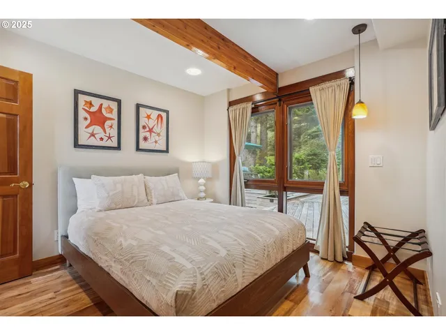 $1,899,000 | 79519 Ray Brown Road, Arch Cape, OR 97102