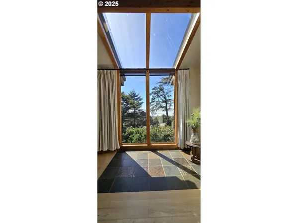 $1,899,000 | 79519 Ray Brown Road, Arch Cape, OR 97102