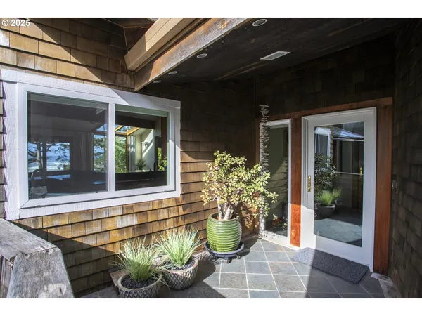 $1,899,000 | 79519 Ray Brown Road, Arch Cape, OR 97102