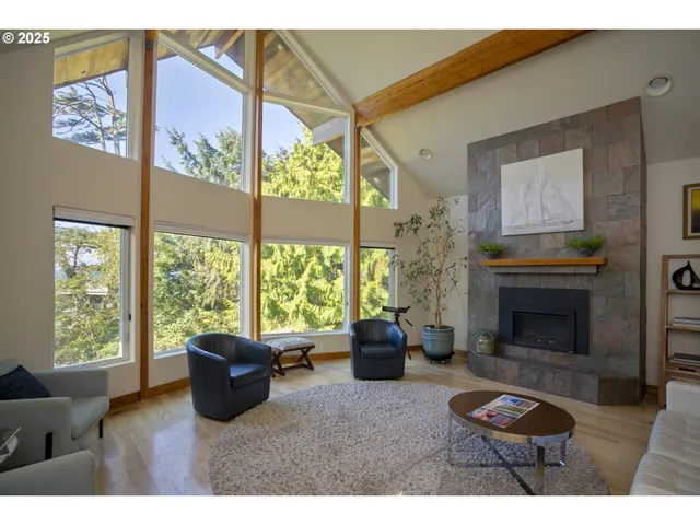 $1,899,000 | 79519 Ray Brown Road, Arch Cape, OR 97102