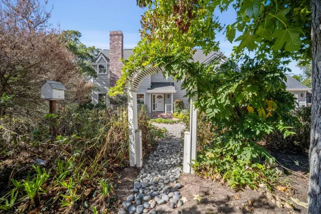 $3,795,000 | 2830 14th Avenue, Carmel, CA 93923