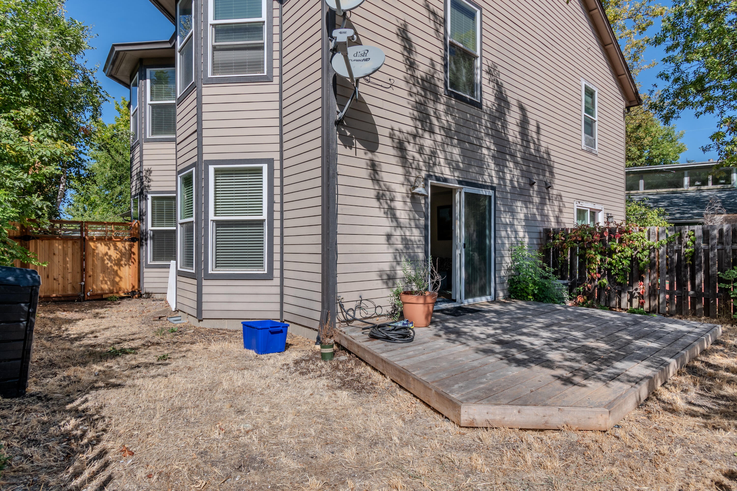 524 Tulipan Way Talent, OR 97540 - Photo 26 of 26 01-26