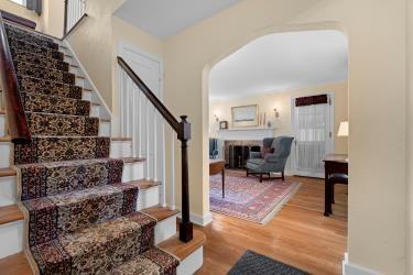 1042 Old Gate Road Pittsburgh, PA 15235 - Photo 4 of 26 Gallery Image 4