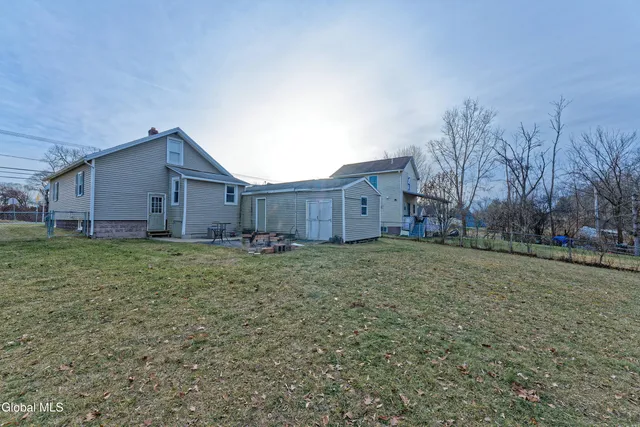 $243,000 | 3760 Albany Street, Niskayuna, NY 12304