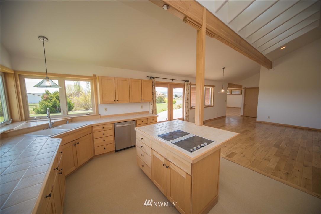401 Curlew Road Ellensburg, WA 98926 - Photo 5 of 30 Gallery Image 5
