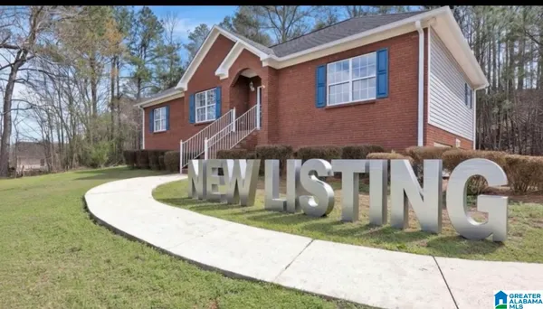 $292,000 | 196 Magnolia Circle, Warrior, AL 35180