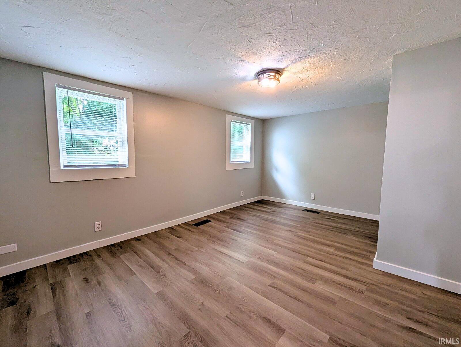 1012 Huffman Street Fort Wayne, IN 46808 - Photo 3 of 25