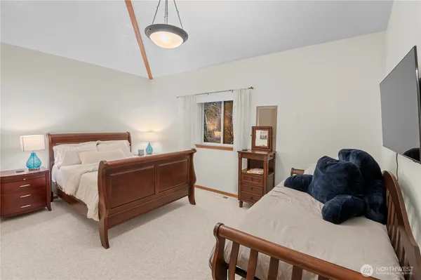 $419,950 | 720 North Potlatch Drive, Hoodsport, WA 98548