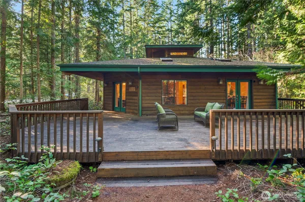$419,950 | 720 North Potlatch Drive, Hoodsport, WA 98548