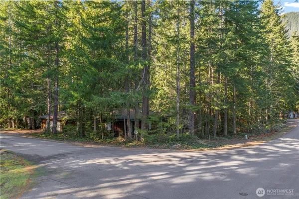 $419,950 | 720 North Potlatch Drive, Hoodsport, WA 98548