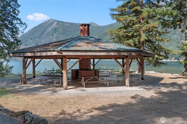 $419,950 | 720 North Potlatch Drive, Hoodsport, WA 98548